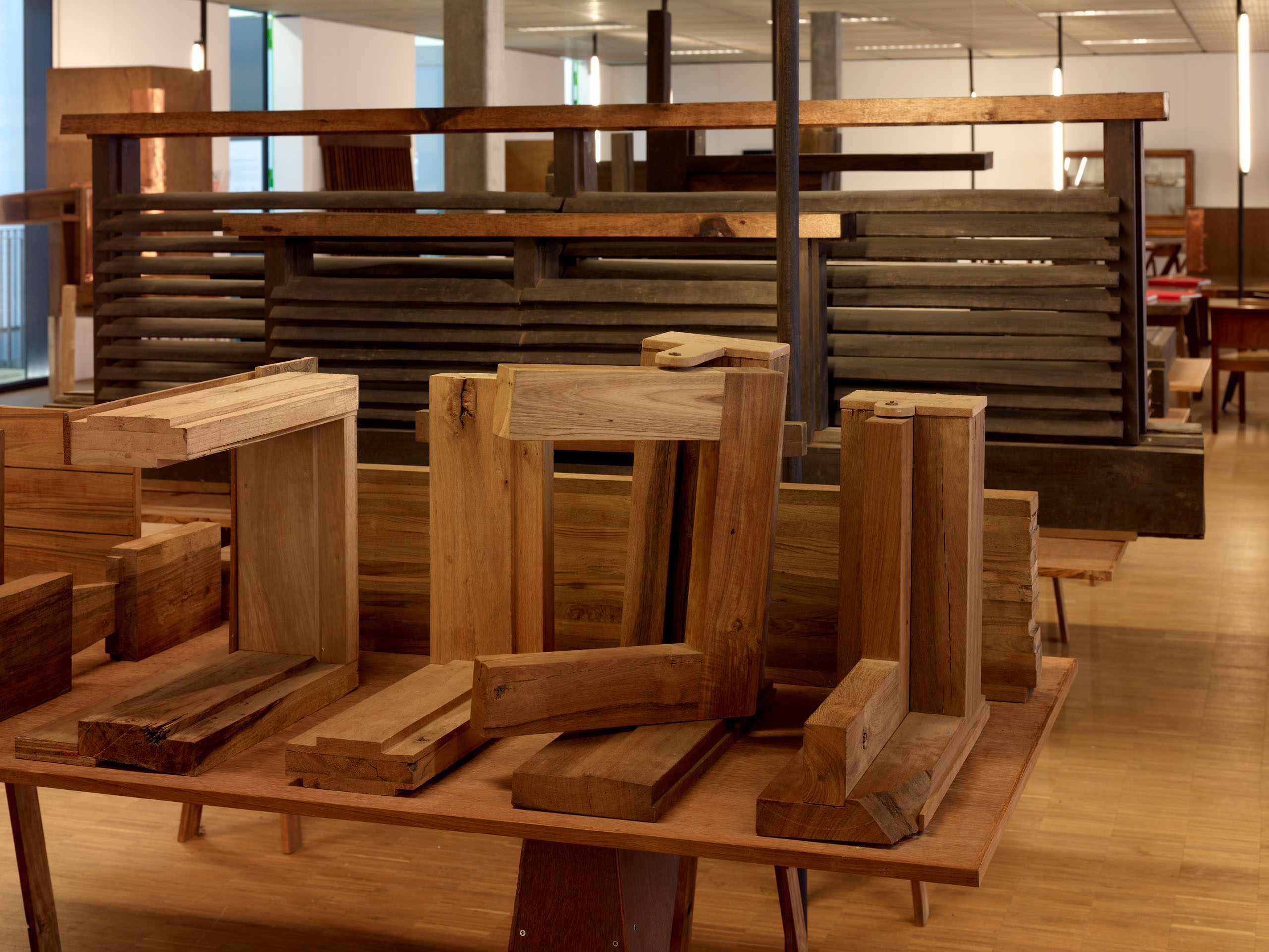 E11328 AP45 028271 j2560